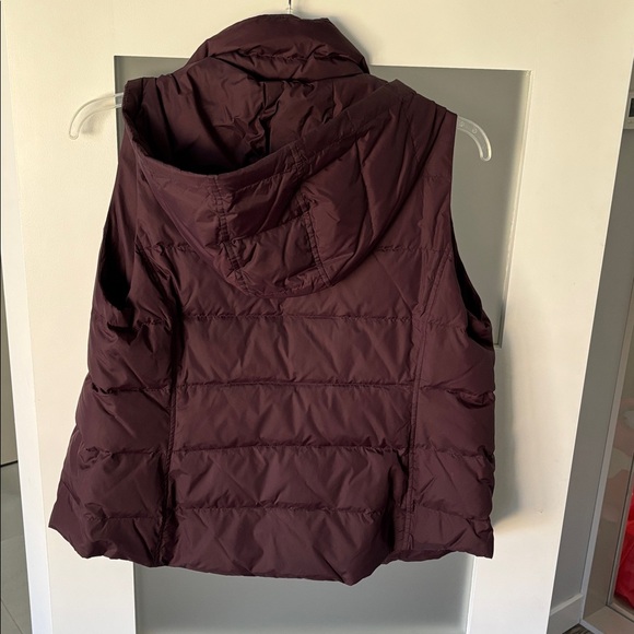 Eileen Fisher Burgundy Quilted Hooded Vest - Picture 4 of 11